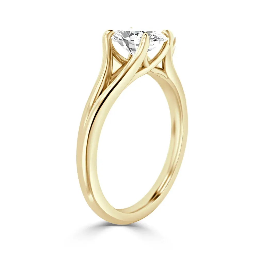 Camilla - 18ct Yellow Gold - Oval