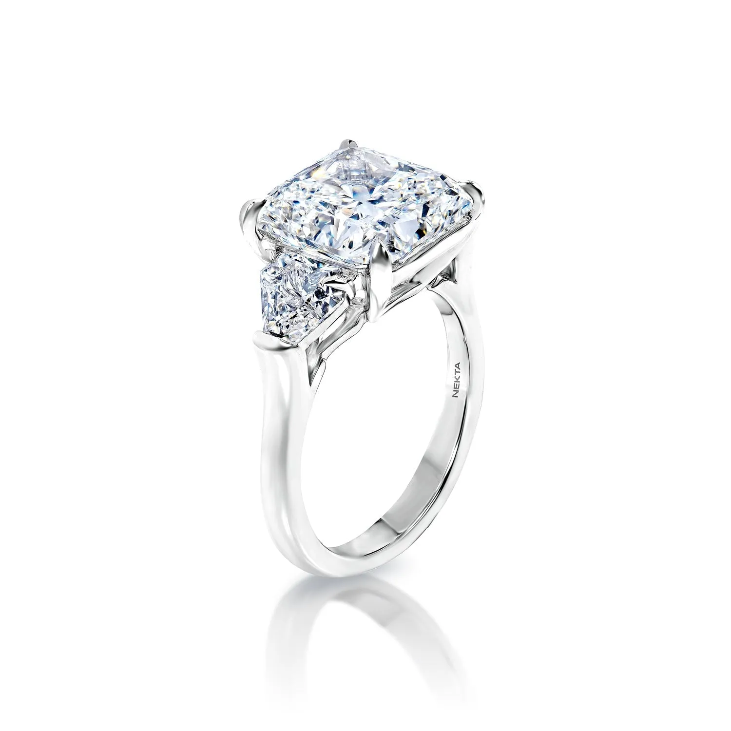 Larine 9 Carat G VS1 Radiant Cut Lab Grown Diamond Engagement Ring in Platinum. IGI Certified