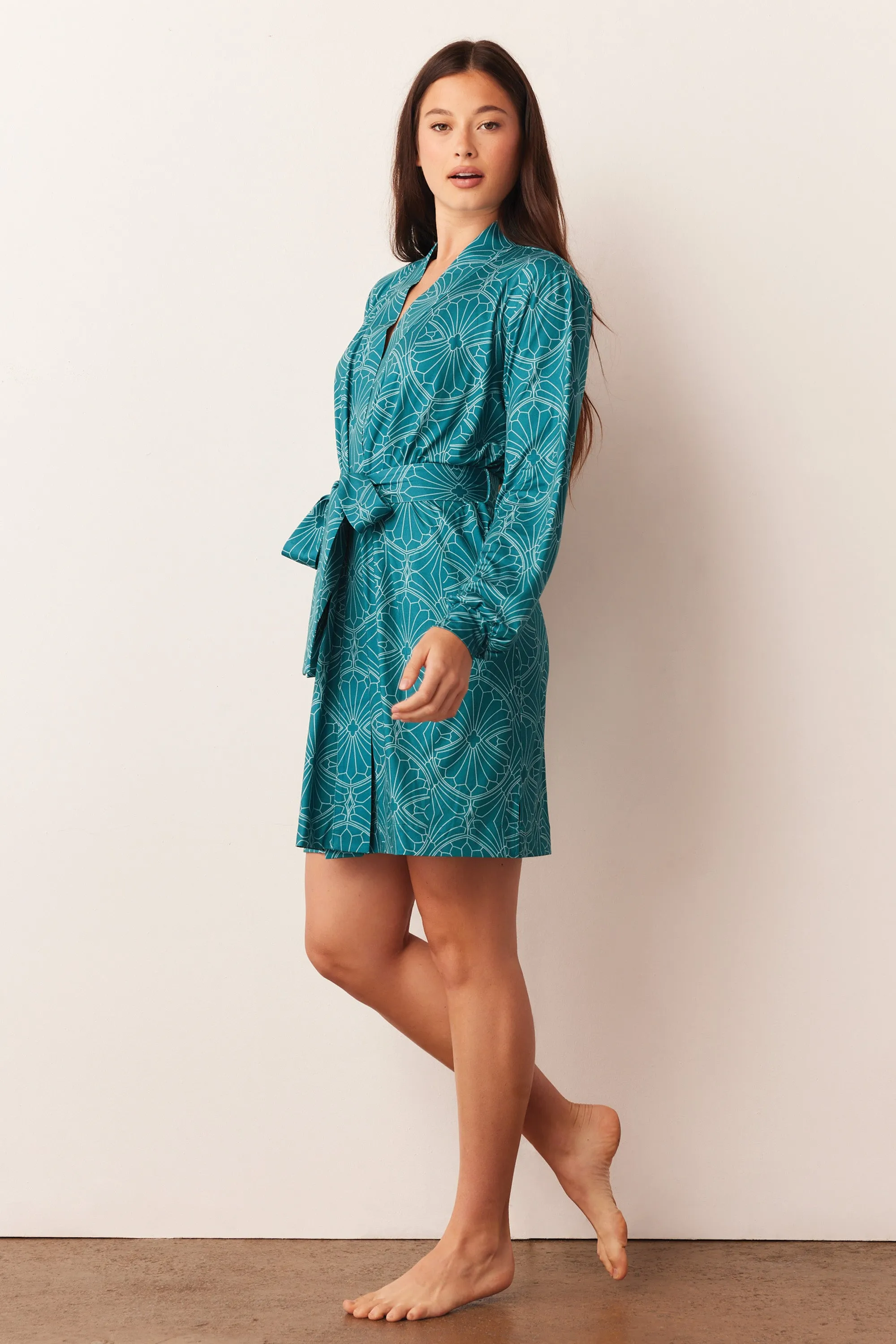 Quinn Banded Short Robe | Chateau