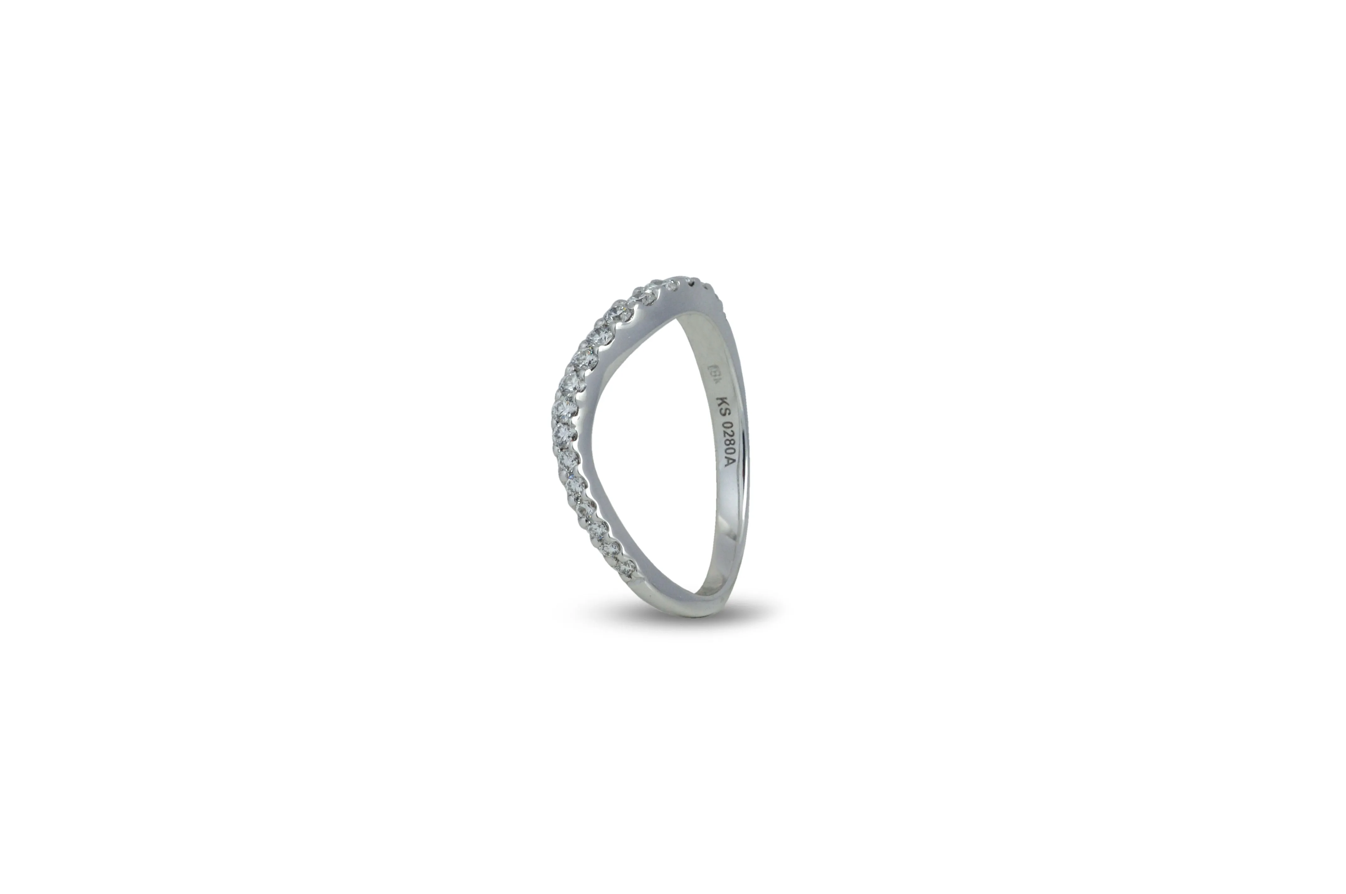 Talay Skinny Flow Wave Ring in Pave Diamond