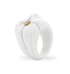 White agate clover 18k diamond ring